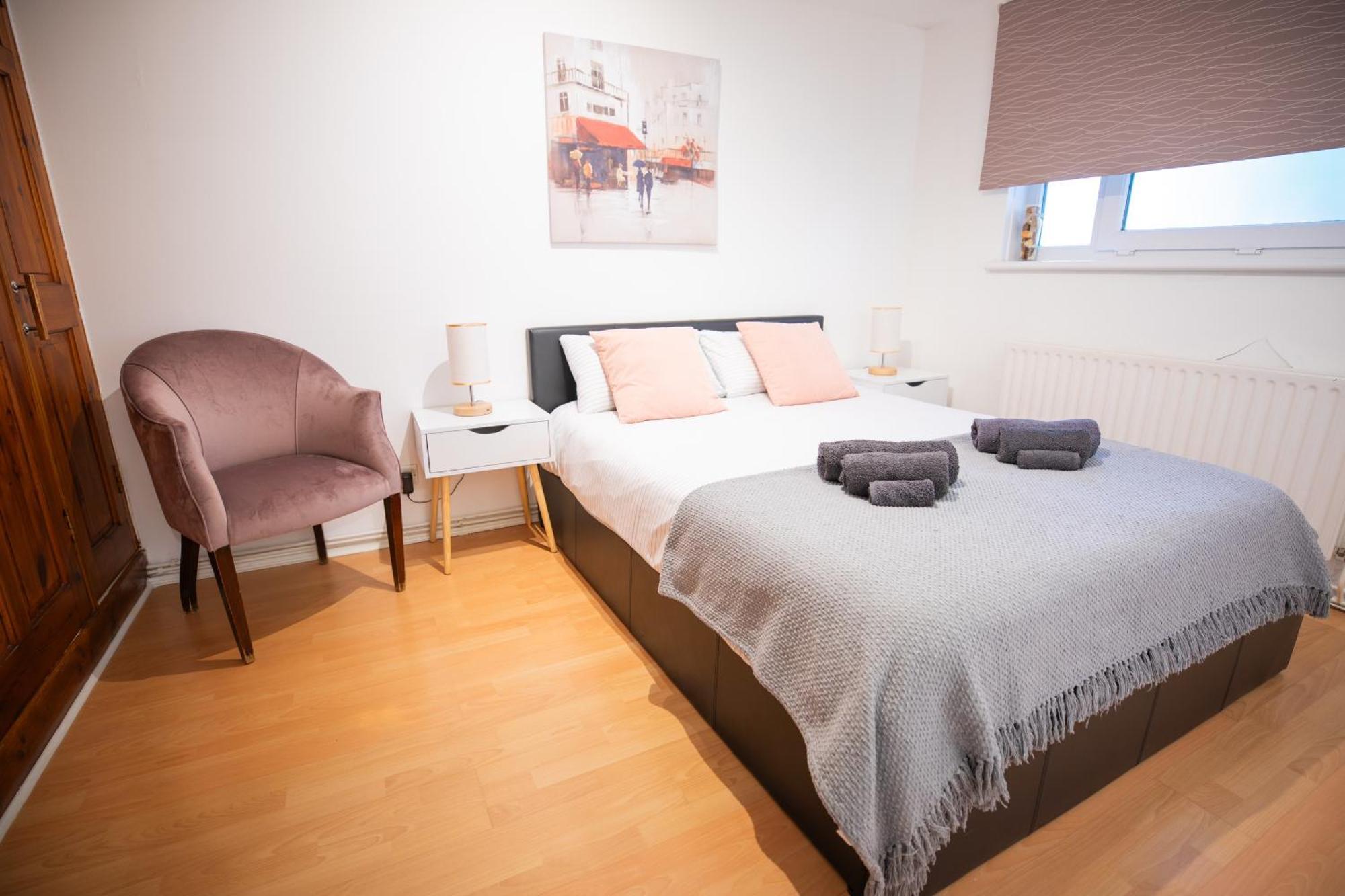 Bright And Spacious One Bedroom Apparment, Free Parking لندن المظهر الخارجي الصورة