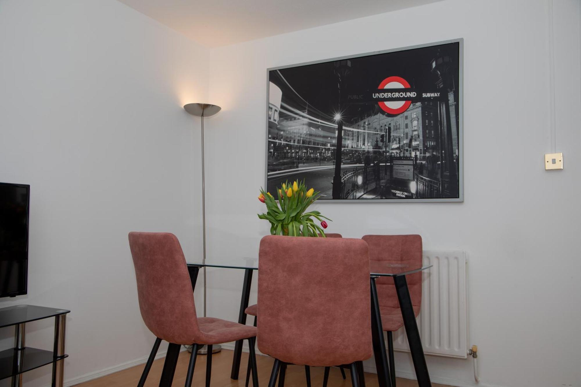 Bright And Spacious One Bedroom Apparment, Free Parking لندن المظهر الخارجي الصورة